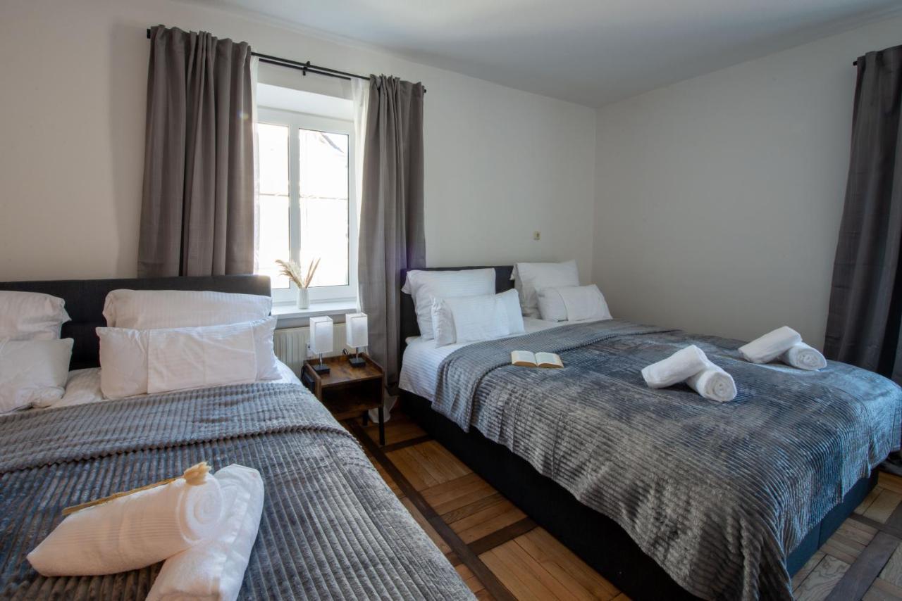 Bessa Homes 6 Personen 2 Schlafzimmer, 3 King Size, Betten, Balkon, Kueche Haag in Oberbayern Dış mekan fotoğraf