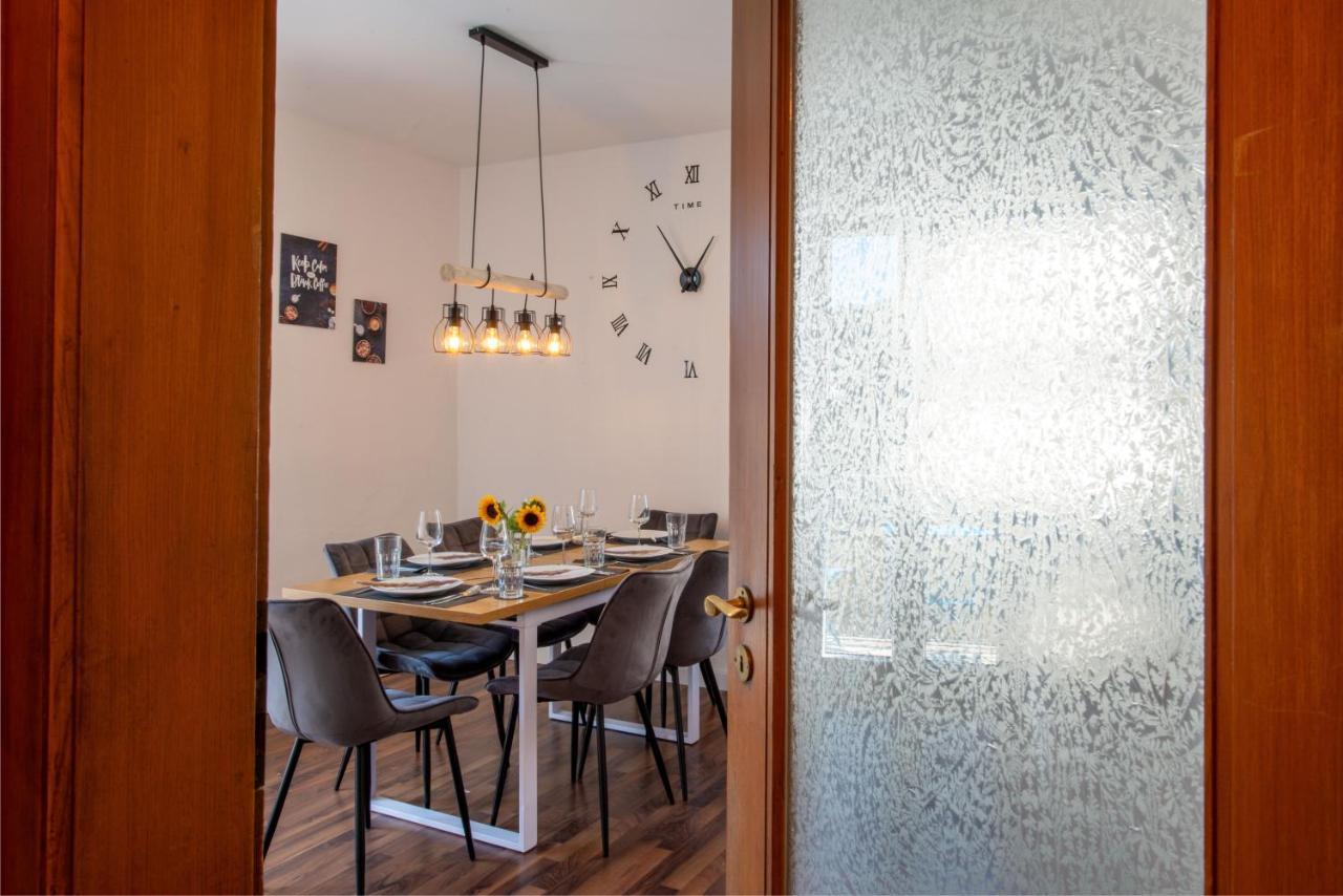 Bessa Homes 6 Personen 2 Schlafzimmer, 3 King Size, Betten, Balkon, Kueche Haag in Oberbayern Dış mekan fotoğraf