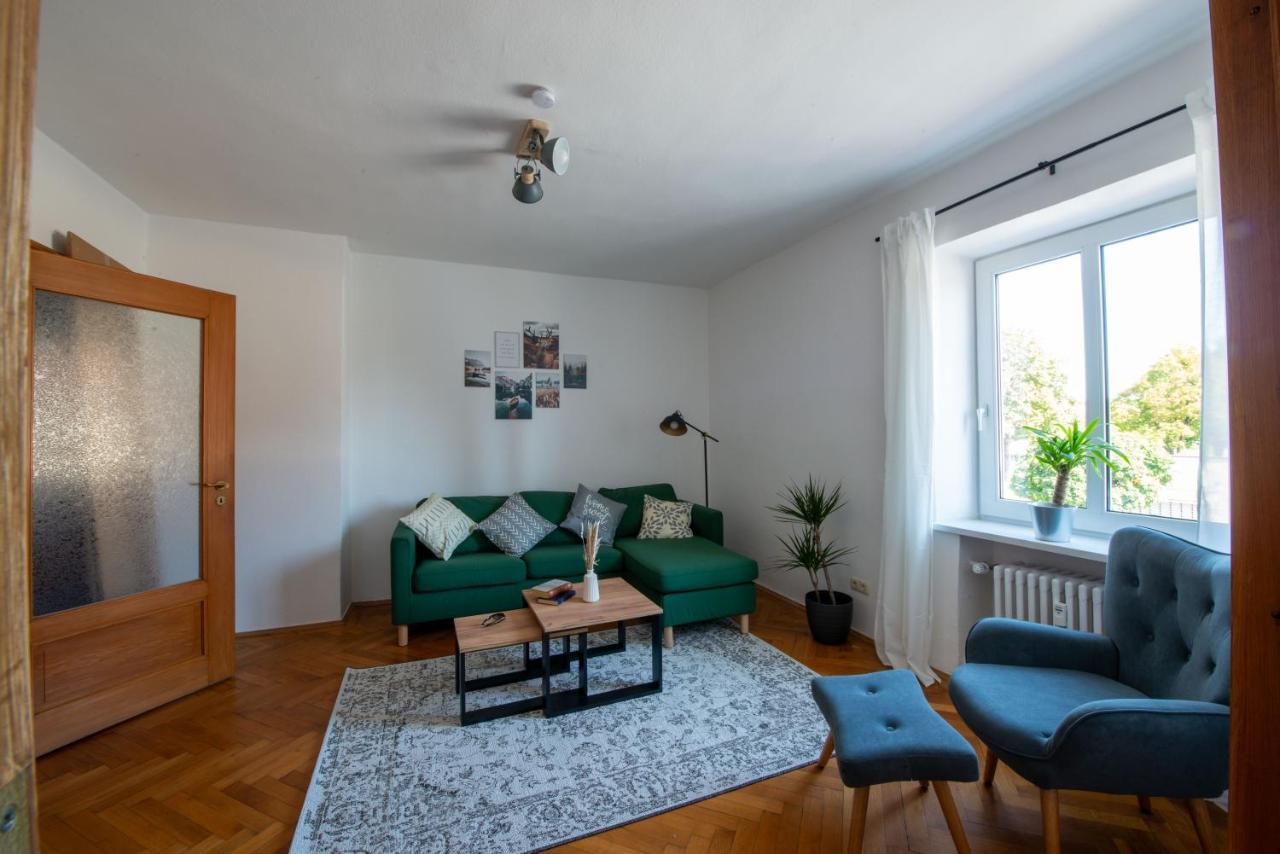 Bessa Homes 6 Personen 2 Schlafzimmer, 3 King Size, Betten, Balkon, Kueche Haag in Oberbayern Dış mekan fotoğraf